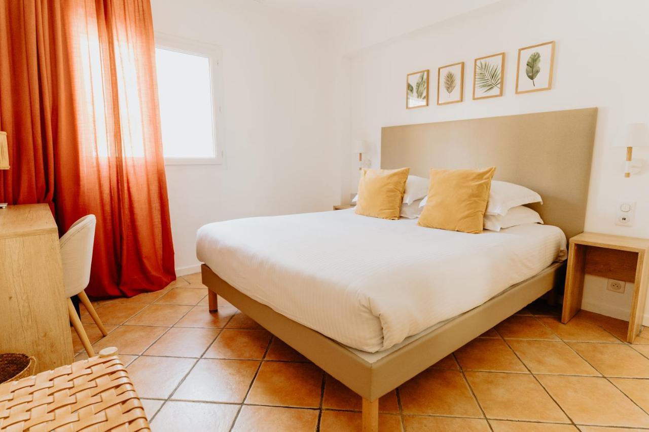 Double Room,1364036816:JPEG
